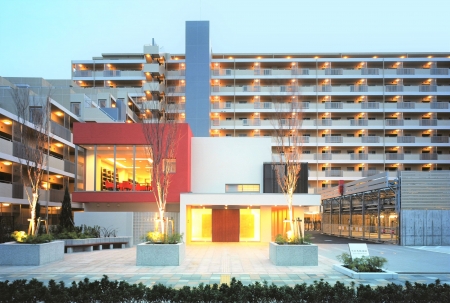 新蒲田住宅マンション建替事業（東京都大田区）
平成19年11月竣工　《リビオ新蒲田》